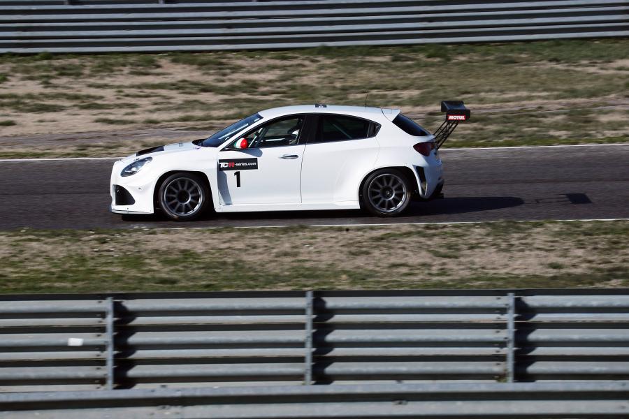  Alfa Romeo Giulietta TCR by Romeo Ferraris (940) 2016 года  (фото 19 из 40)